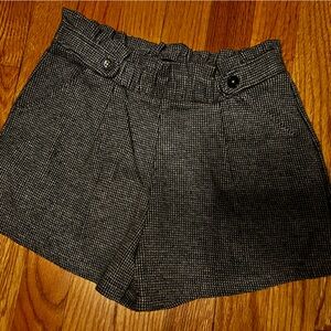 Okaidi black and white checkered shorts, kids size 10. Excellent condition!